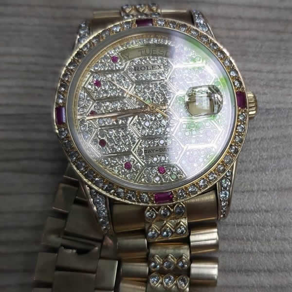 收購勞力士ROLEX